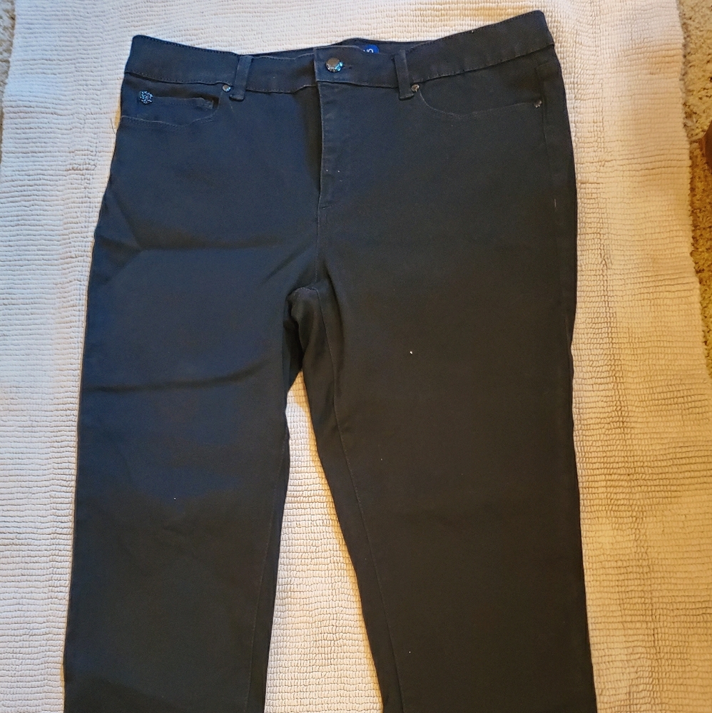 Bandolino Black crop pants